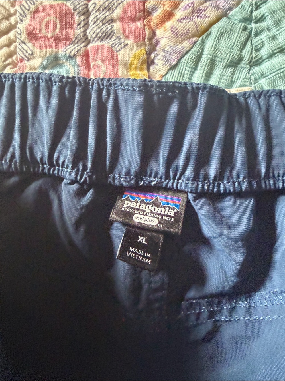 Patagonia Navy Blue Women's Cargo Shorts - Picture 2 of 5